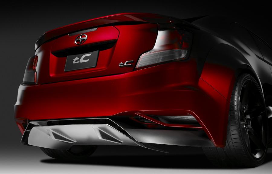 Детали экстерьера Scion tC by Five Axis 2010 года  (фото 4 из 5)